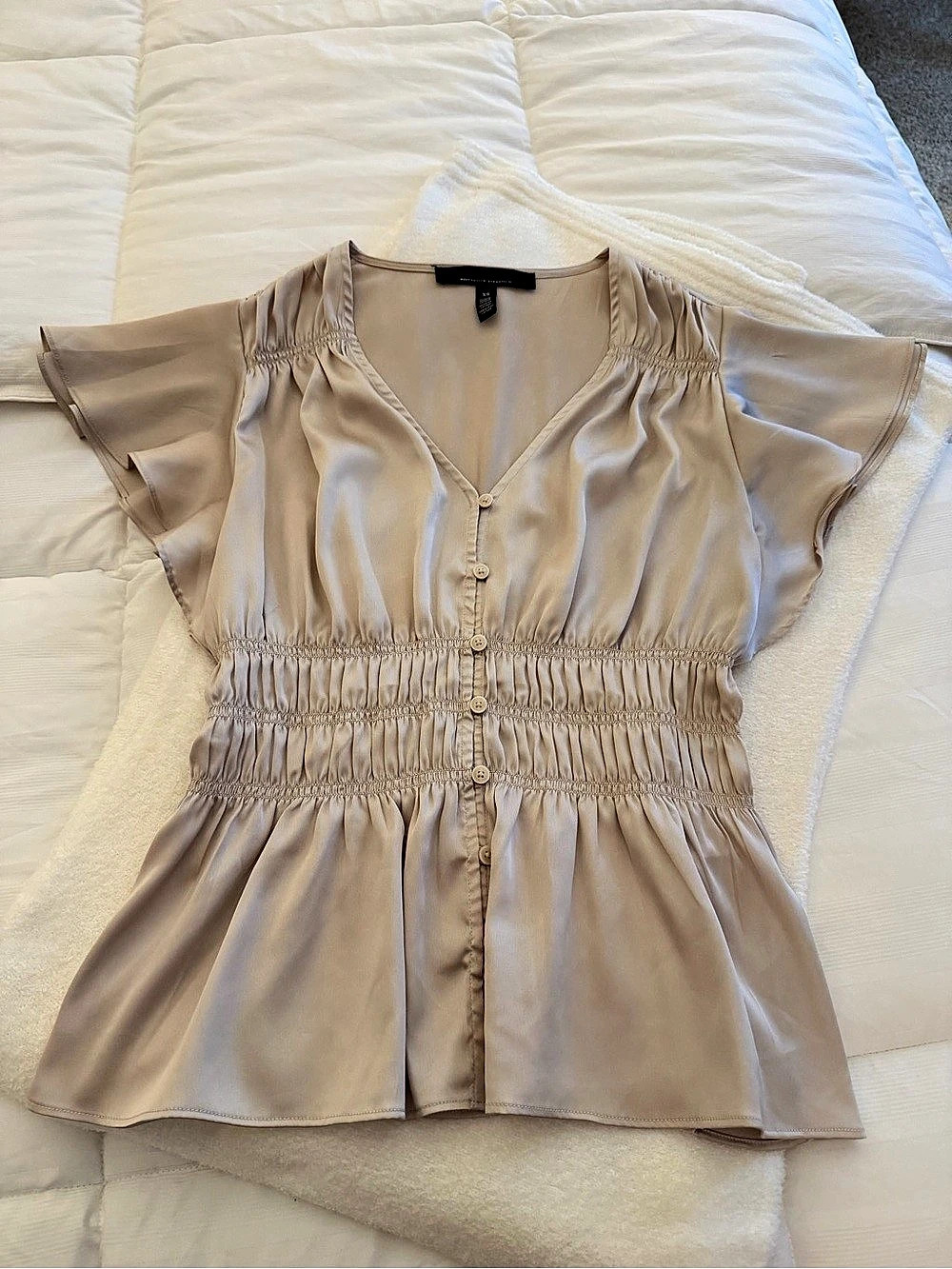 White House Black Market Smocked Waist Blouse in Tan Size XS Like New